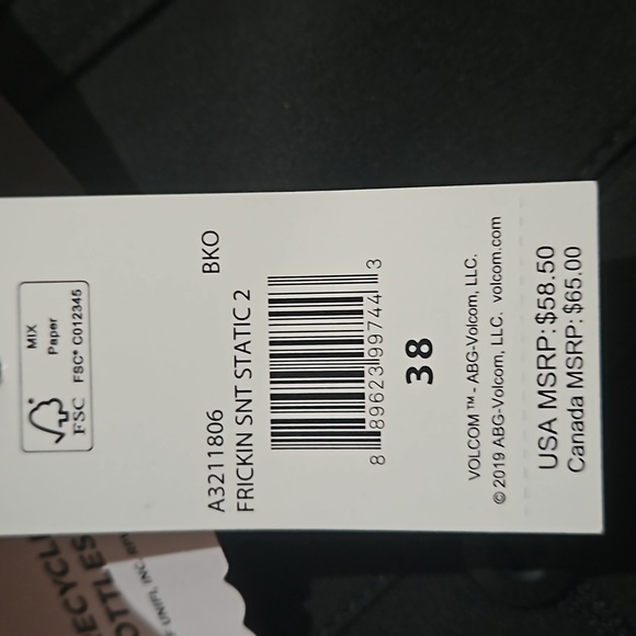 NWT Men's Volcom Surf and Turf Board Shorts aka "Frickn SNT STATIC 2" sz 38x20 - Picture 5 of 8